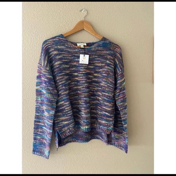 Rainbow color sweater - Picture 4 of 4